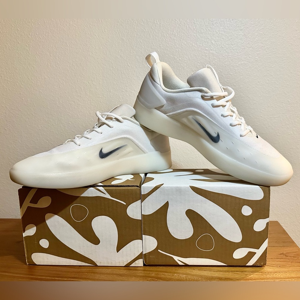 Nike SB Zoom Nyjah 4 - size 10.5M
